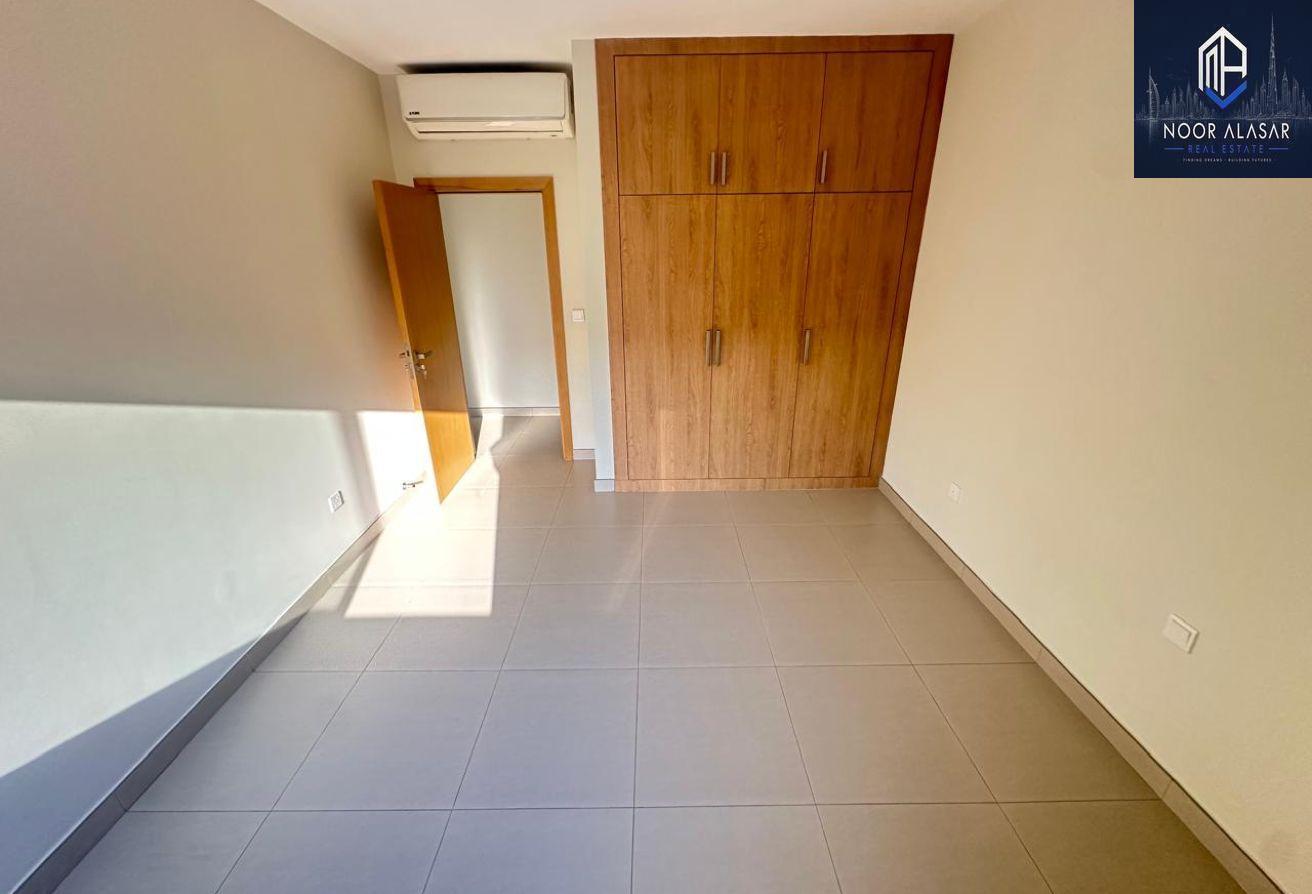 Premium 3BHK | Metro Access | Full Amenities photo 9