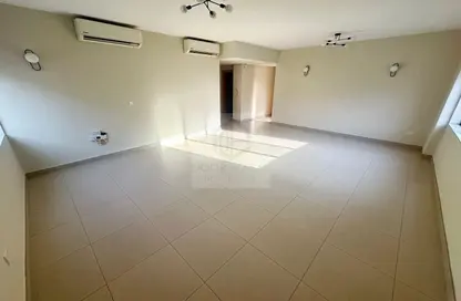 Apartment - 3 Bedrooms - 3 Bathrooms for rent in Dar Al Buteen 1 - Al Muraqqabat - Deira - Dubai Apartment - 3 Bedrooms - 3 Bathrooms for rent in Dar Al Buteen 1 - Al Muraqqabat - Deira - Dubai