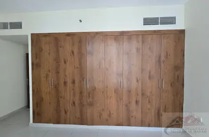 شقة - 2 غرف نوم - 3 حمامات للايجار في بناية مويليح 29 - مويلح - الشارقة