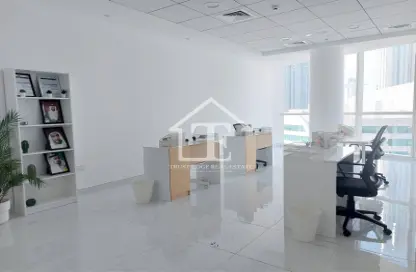 مكتب - استوديو للايجار في B2B  برج - الخليج التجاري - دبي