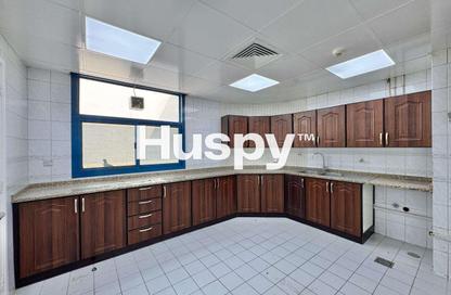 Apartment - 3 Bedrooms - 4 Bathrooms for rent in Al Shaheen Tower - Al Khalidiya - Abu Dhabi