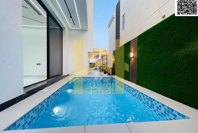 72720326 - Property Image 2