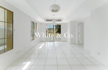 Villa - 2 Bedrooms - 3 Bathrooms for sale in Springs 11 - The Springs - Dubai