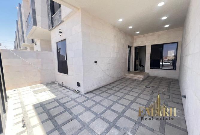 99555552 - Property Image 2