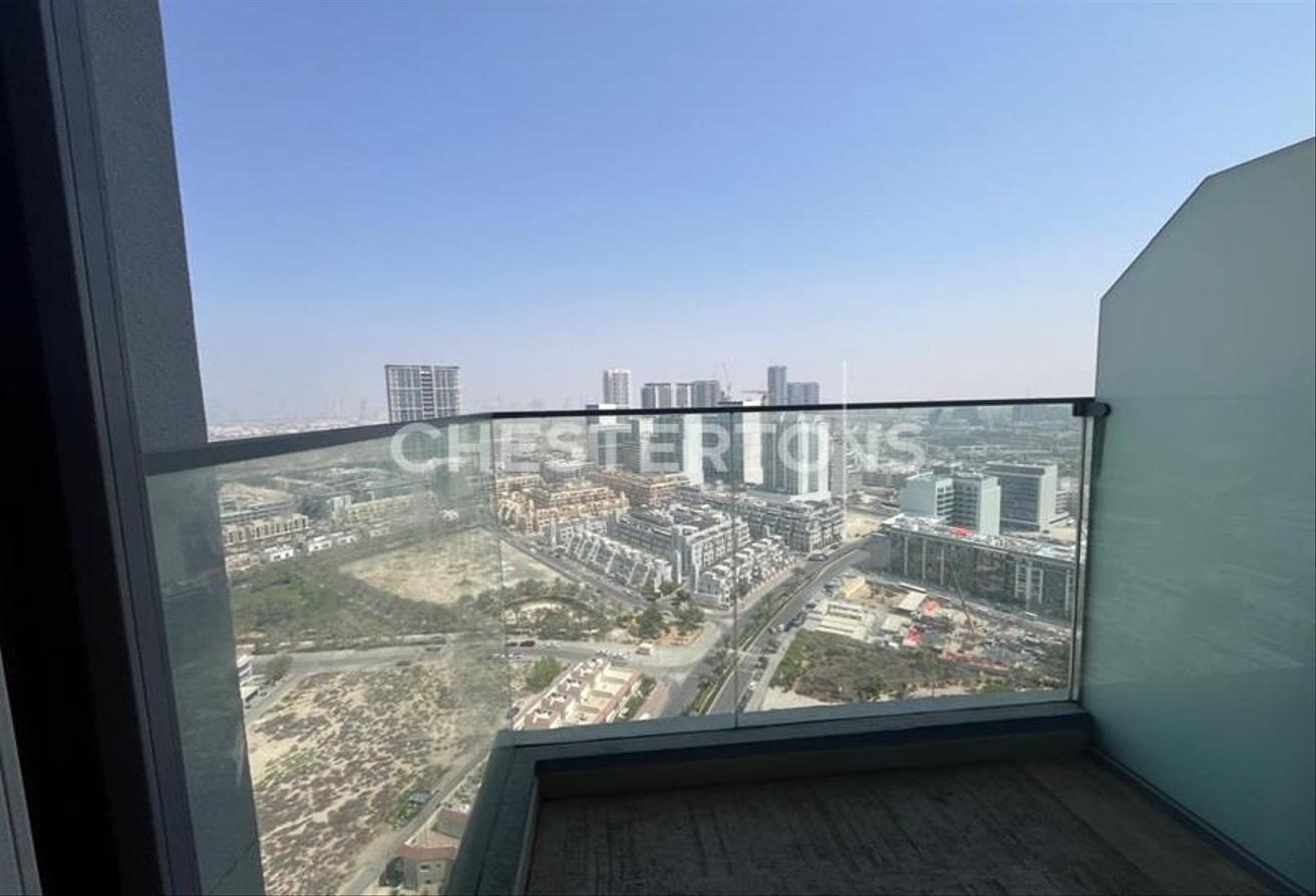 Modern| Spacious | Bright Unit | Available photo 4