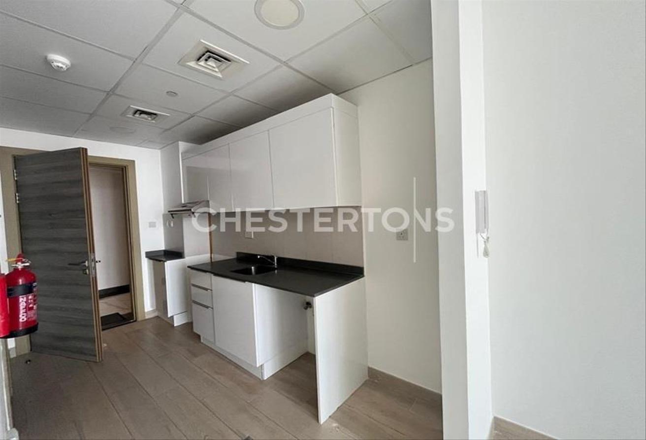 Modern| Spacious | Bright Unit | Available photo 11