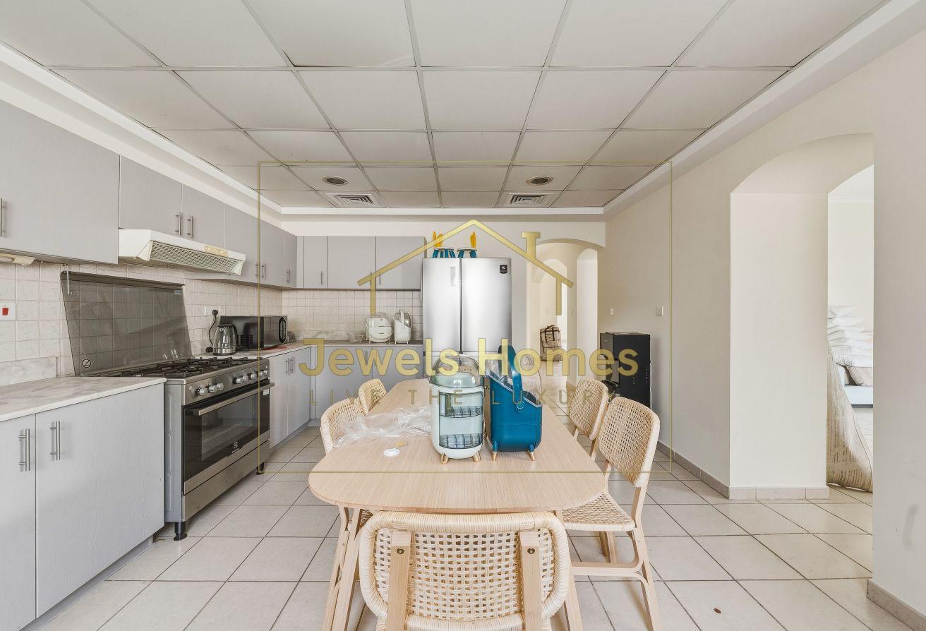 Vastu | Vacant Now | Near the School | Spacious photo 18