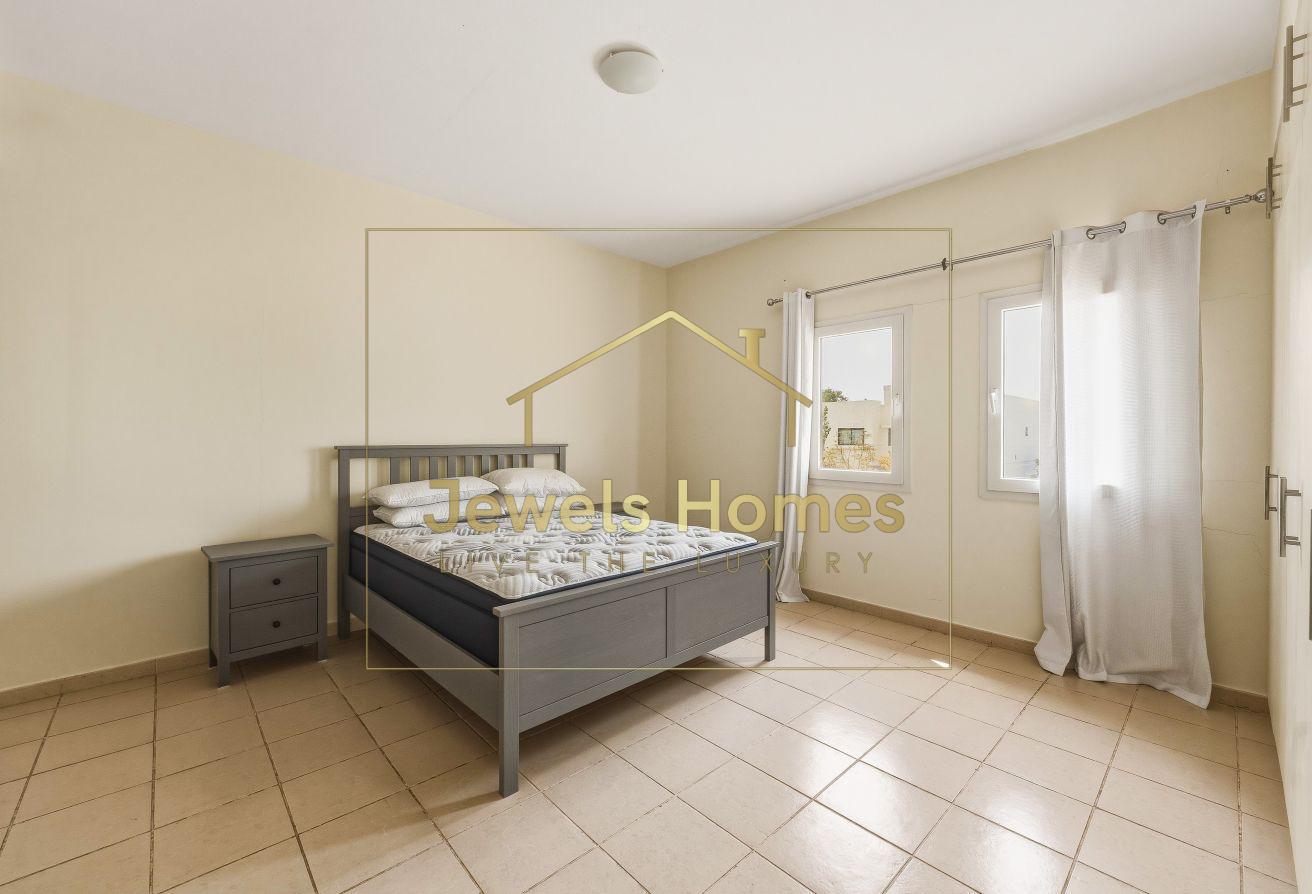 Vastu | Vacant Now | Near the School | Spacious photo 26