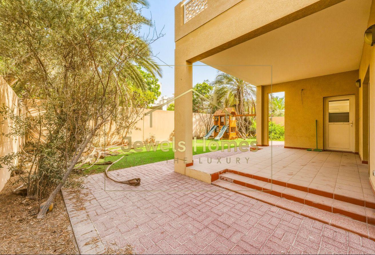 Vastu | Vacant Now | Near the School | Spacious photo 11