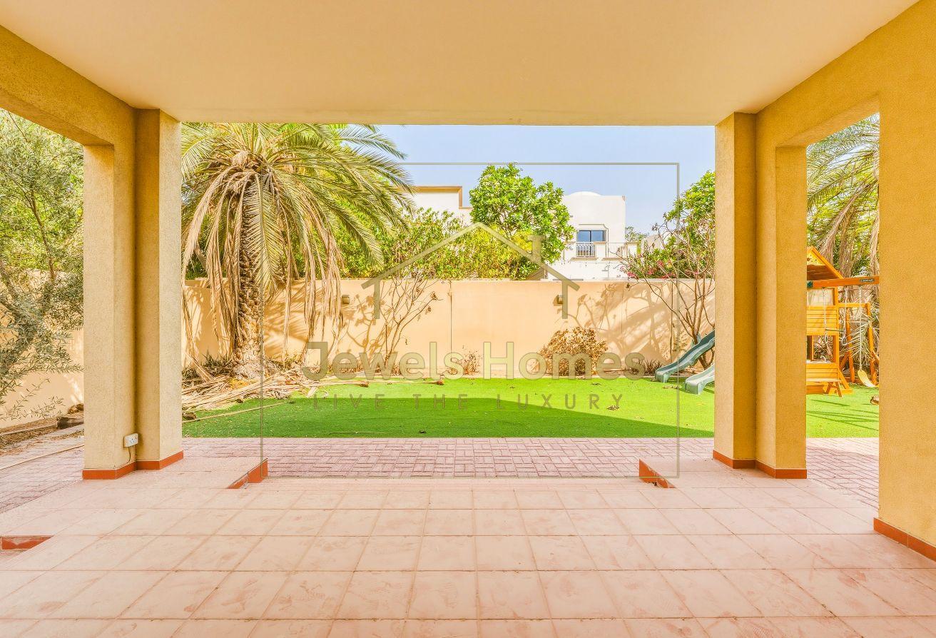 Vastu | Vacant Now | Near the School | Spacious photo 8