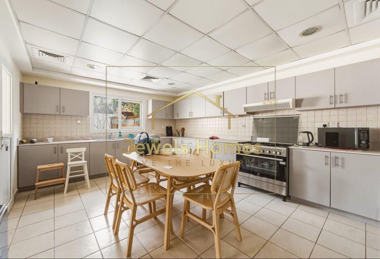Vastu | Vacant Now | Near the School | Spacious photo 17