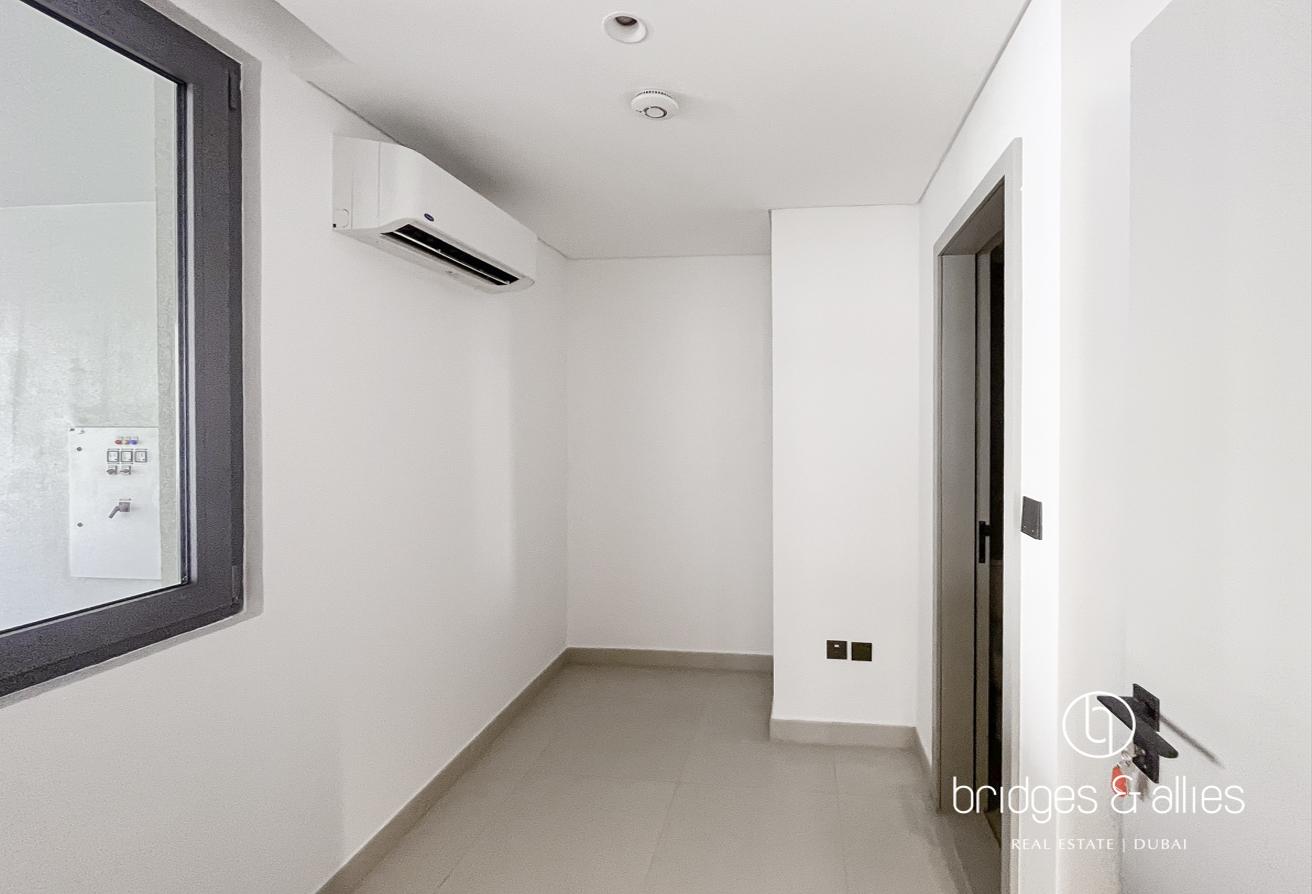 PREMIUM 4 BED + MAIDS | UPGRADED | OPEN KITCHEN photo 20