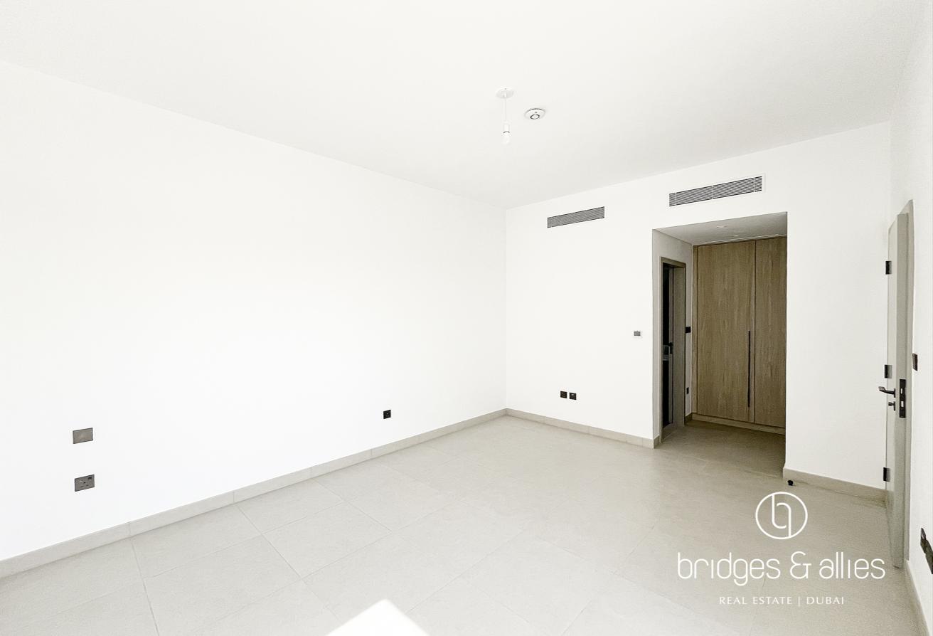 PREMIUM 4 BED + MAIDS | UPGRADED | OPEN KITCHEN photo 19