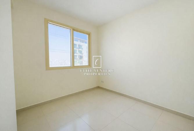 64403220 - Property Image 2