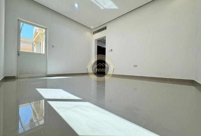 90078248 - Property Image 3