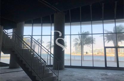 Retail - Studio for rent in Al Sail Tower - Al Dana - Al Raha Beach - Abu Dhabi