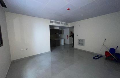 Apartment - Studio - 1 Bathroom for rent in Muweileh Community - Muwaileh Commercial - Sharjah