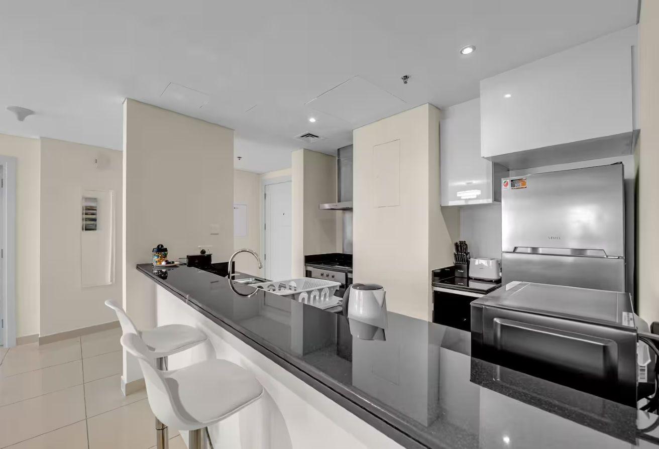2 BR Apartment in Dubai Marina with Palm View photo 10