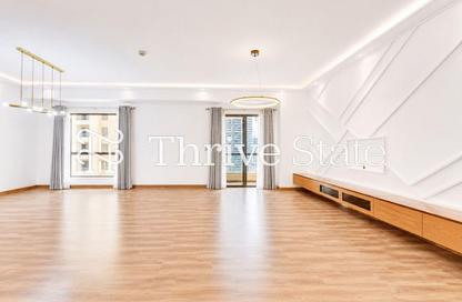 Apartment - 4 - 5 for rent in Rimal 5 - Rimal - Jumeirah Beach Residence - Dubai