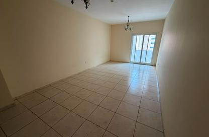 Apartment - 3 Bedrooms - 3 Bathrooms for rent in Al Shahd Tower - Al Khan Lagoon - Al Khan - Sharjah