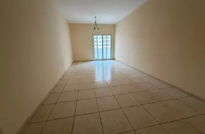 Apartment - 3 Bedrooms - 3 Bathrooms for rent in Al Shahd Tower - Al Khan Lagoon - Al Khan - Sharjah
