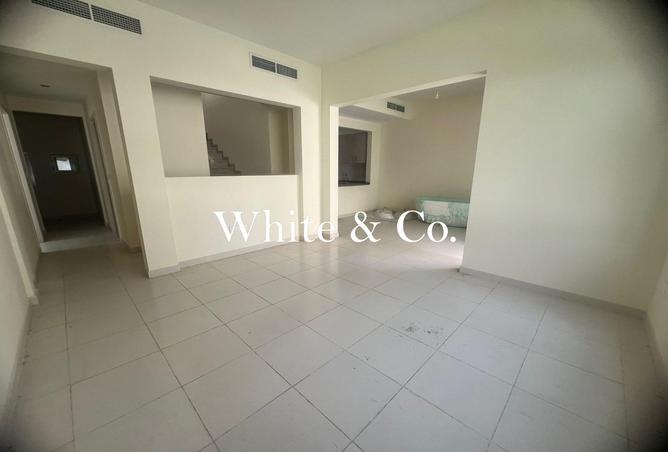 65153183 - Property Image 3