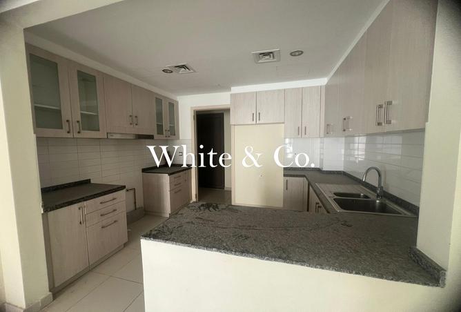 65153183 - Property Image 2