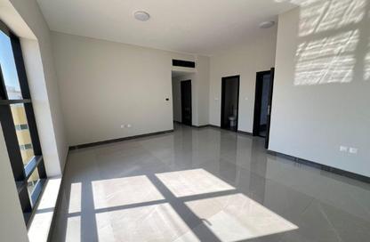 Apartment - 2 Bedrooms - 3 Bathrooms for rent in Al Jurf 2 - Al Jurf - Ajman Downtown - Ajman