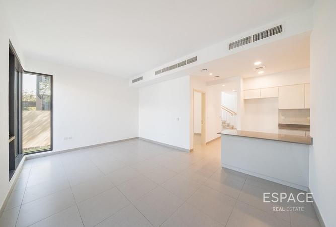 82810178 - Property Image 3