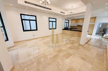 Villa - 5 Bedrooms - 5 Bathrooms for rent in Jumeirah 1 Villas - Jumeirah 1 - Jumeirah - Dubai
