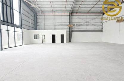 Show Room - Studio - 2 Bathrooms for rent in Dubai Investment Park 1 (DIP 1) - Dubai Investment Park (DIP) - Dubai