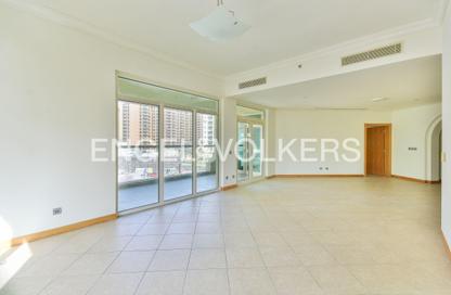 Apartment - 3 Bedrooms - 4 Bathrooms for sale in Al Habool - Shoreline Apartments - Palm Jumeirah - Dubai