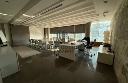 مكتب للايجار في برج كلوفر - الخليج التجاري - دبي