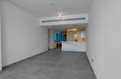 Apartment - 2 Bedrooms - 2 Bathrooms for rent in Al Sail Tower - Al Dana - Al Raha Beach - Abu Dhabi