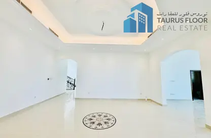 فيلا - 6 غرف نوم - 7 حمامات للايجار في حدائق الإمارات 1 - القوز - دبي