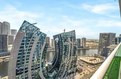 Apartment - 1 Bedroom - 1 Bathroom for rent in Vera Residences - Business Bay - Dubai