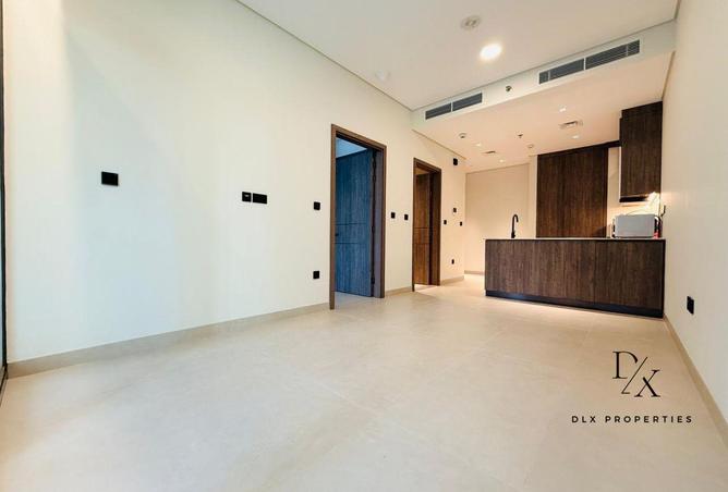 53573851 - صورة العقار 3