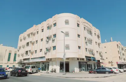 عمارة بالكامل للايجار في طريق فاير ستاشن - مويلح - الشارقة عمارة بالكامل للايجار في طريق فاير ستاشن - مويلح - الشارقة