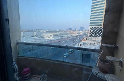 Apartment - 3 Bedrooms - 4 Bathrooms for rent in Ajman Creek Towers - Al Rashidiya 1 - Al Rashidiya - Ajman