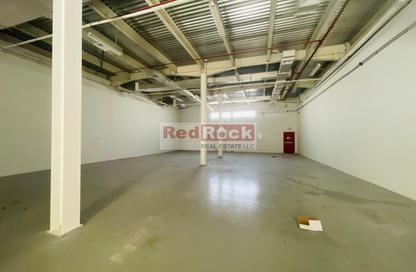 Warehouse - Studio - 1 Bathroom for rent in Nadd Al Hammar - Dubai