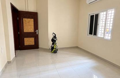 Apartment - Studio - 1 for rent in Al Nabaa Building - Al Naba'ah - Al Sharq - Sharjah Apartment - Studio - 1 for rent in Al Nabaa Building - Al Naba'ah - Al Sharq - Sharjah