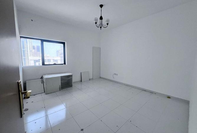 87451320 - Property Image 3