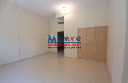 Apartment - Studio - 1 for rent in Building IC1-EMR-10 - Emirates Cluster - International City - Dubai