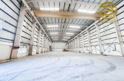 Warehouse - Studio - 3 Bathrooms for rent in Al Quoz Industrial Area 4 - Al Quoz Industrial Area - Al Quoz - Dubai