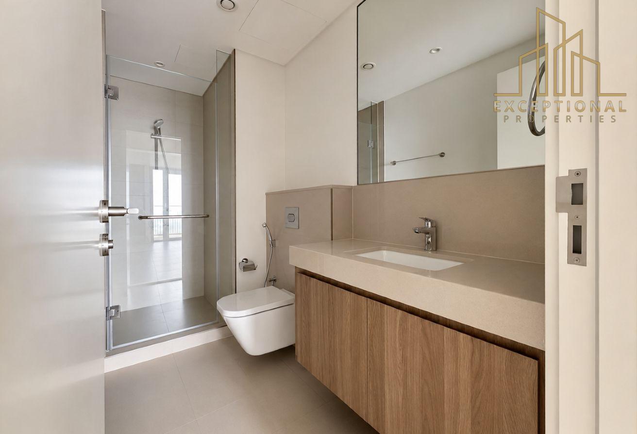 Above 40th Floor || Huge Layout || Ready to Move photo 10