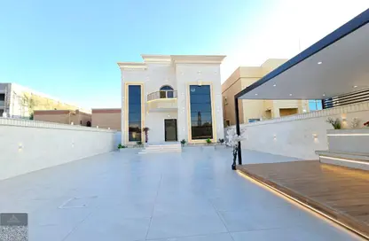 Villa - 5 Bedrooms - 7 Bathrooms for sale in Al Mowaihat 1 - Al Mowaihat - Ajman