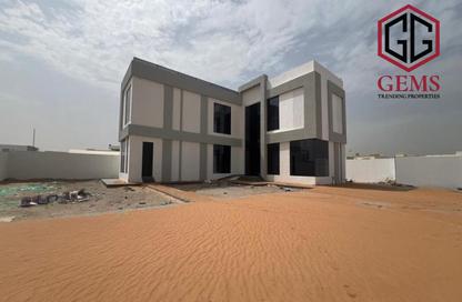Villa - 5 Bedrooms - 6 Bathrooms for rent in Al Aweer 1 - Al Aweer - Dubai