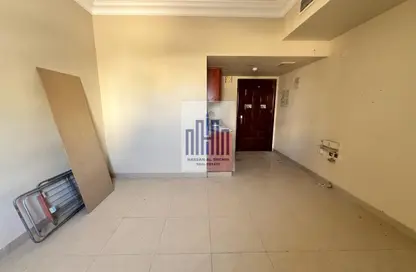 Apartment - Studio - 1 Bathroom for rent in Fire Station Road - Muwaileh - Sharjah