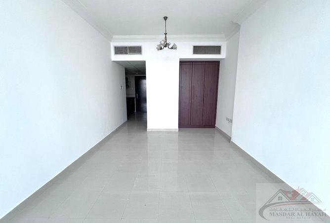 128374153 - Property Image 2