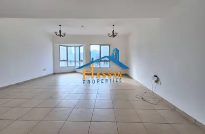 Apartment - 2 Bedrooms - 2 Bathrooms for rent in Yasmeen Tower - Al Majaz 2 - Al Majaz - Sharjah